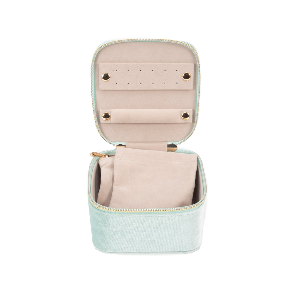 Vera Travel Jewelry Case with Pouch
