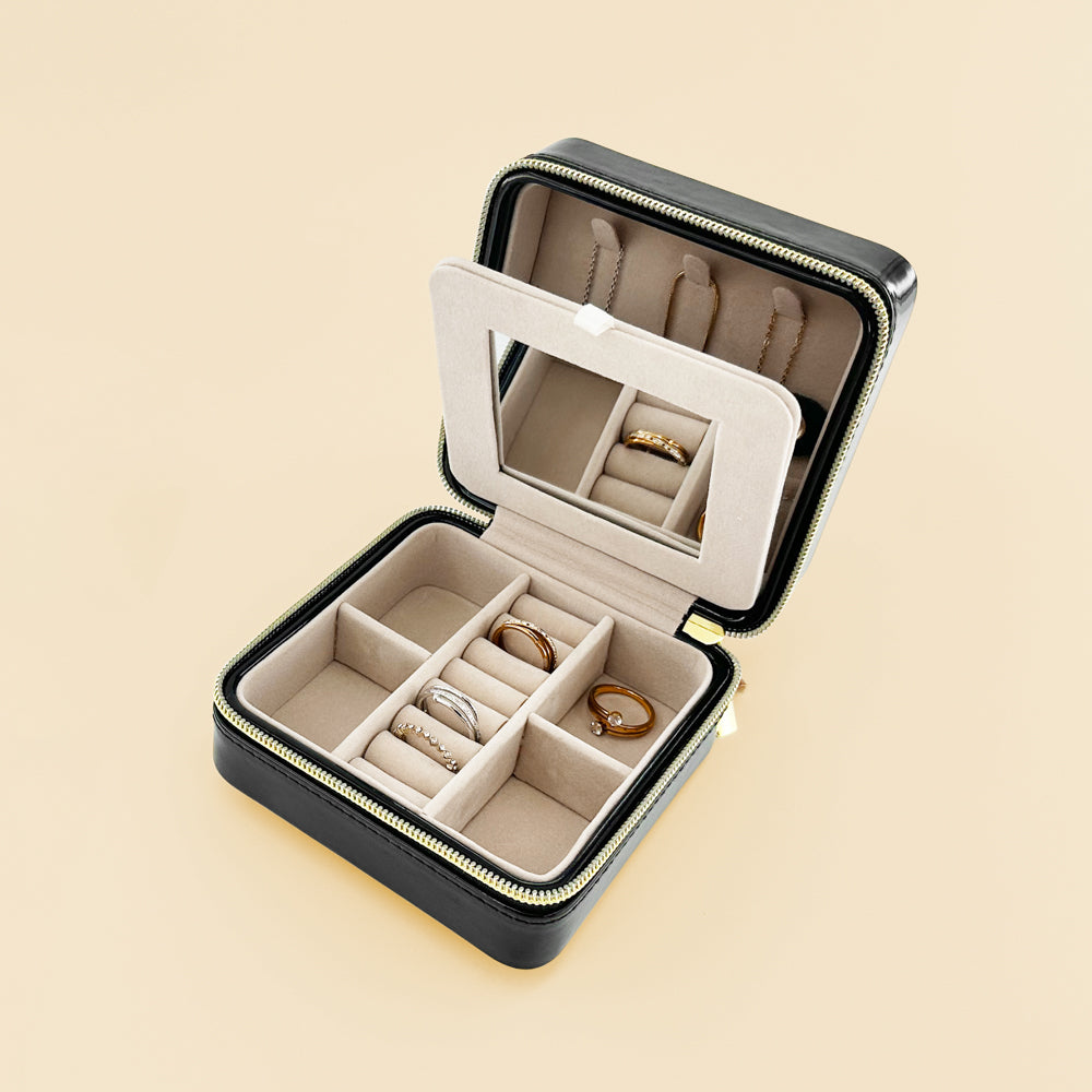 Pearl Travel Jewelry Case