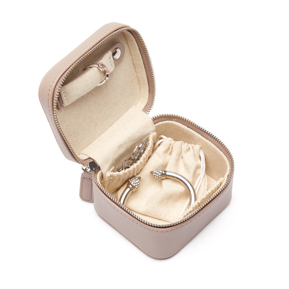 Luna Petite Jewelry Case