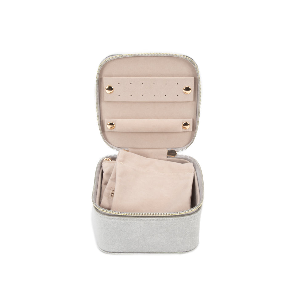 Vera Travel Jewelry Case with Pouch