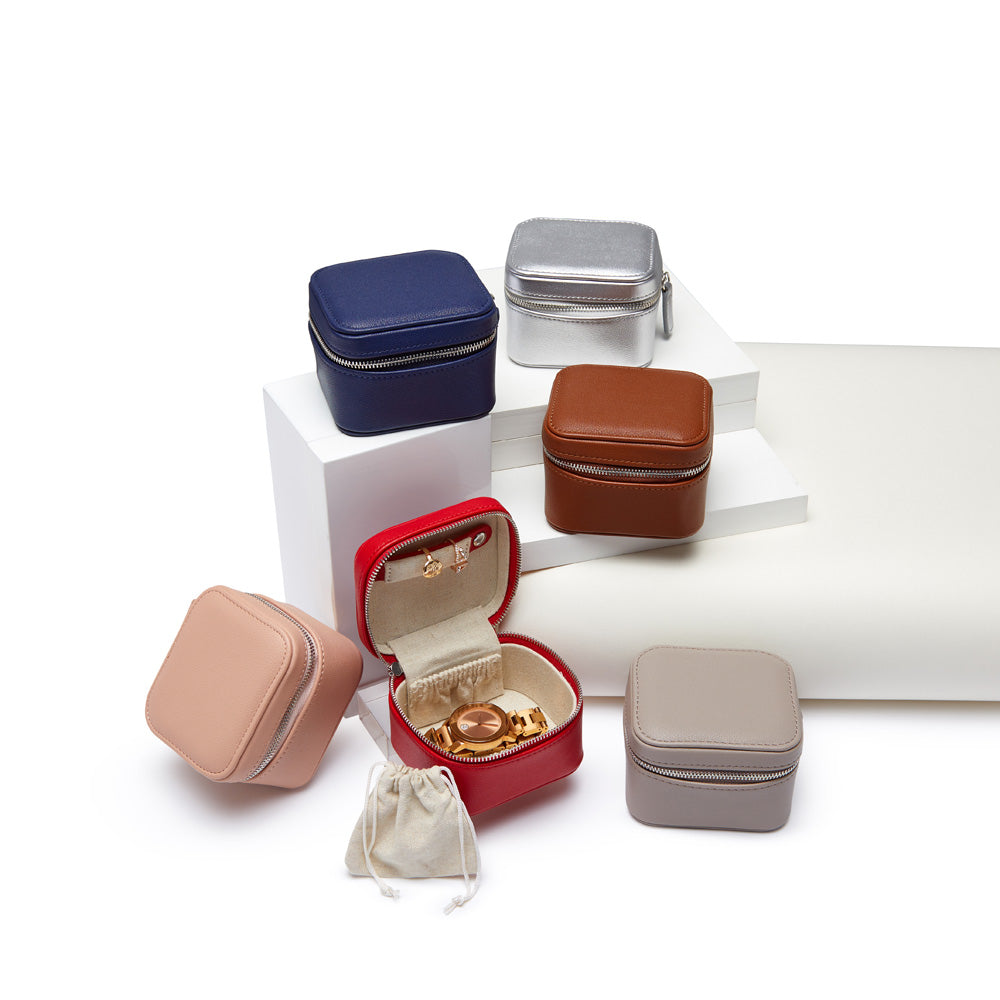 Luna Petite Jewelry Case